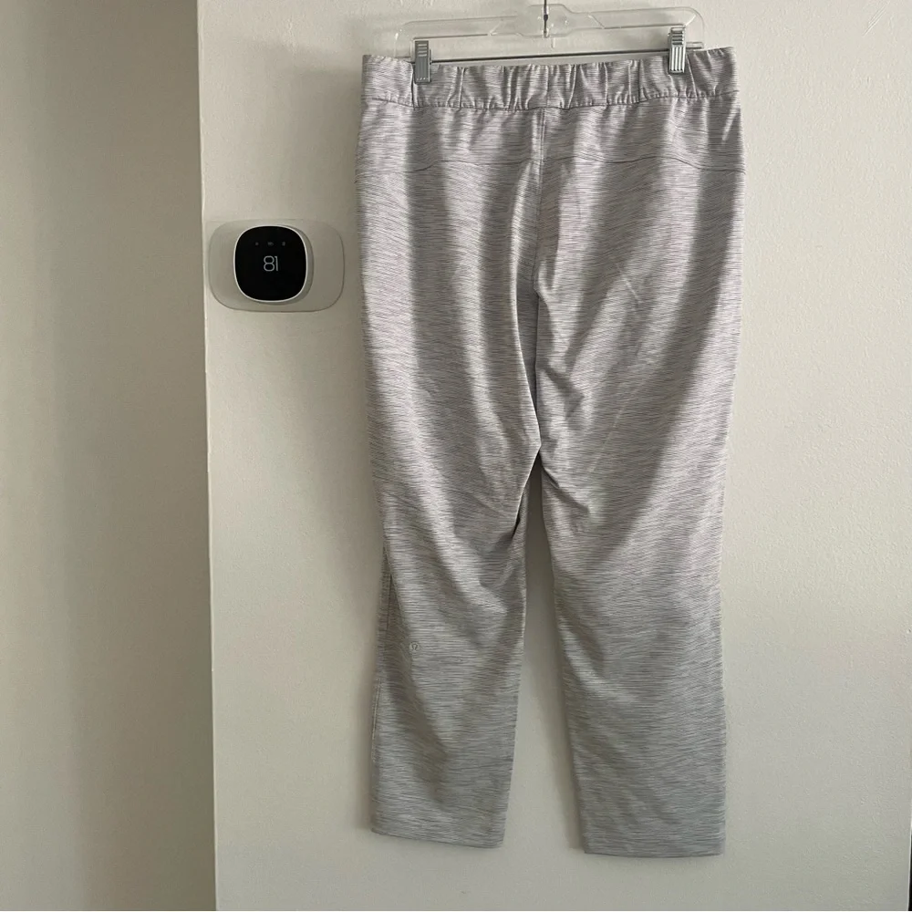 Lululemon on the fly pants 27” wee are from space nimbus battleship size 10